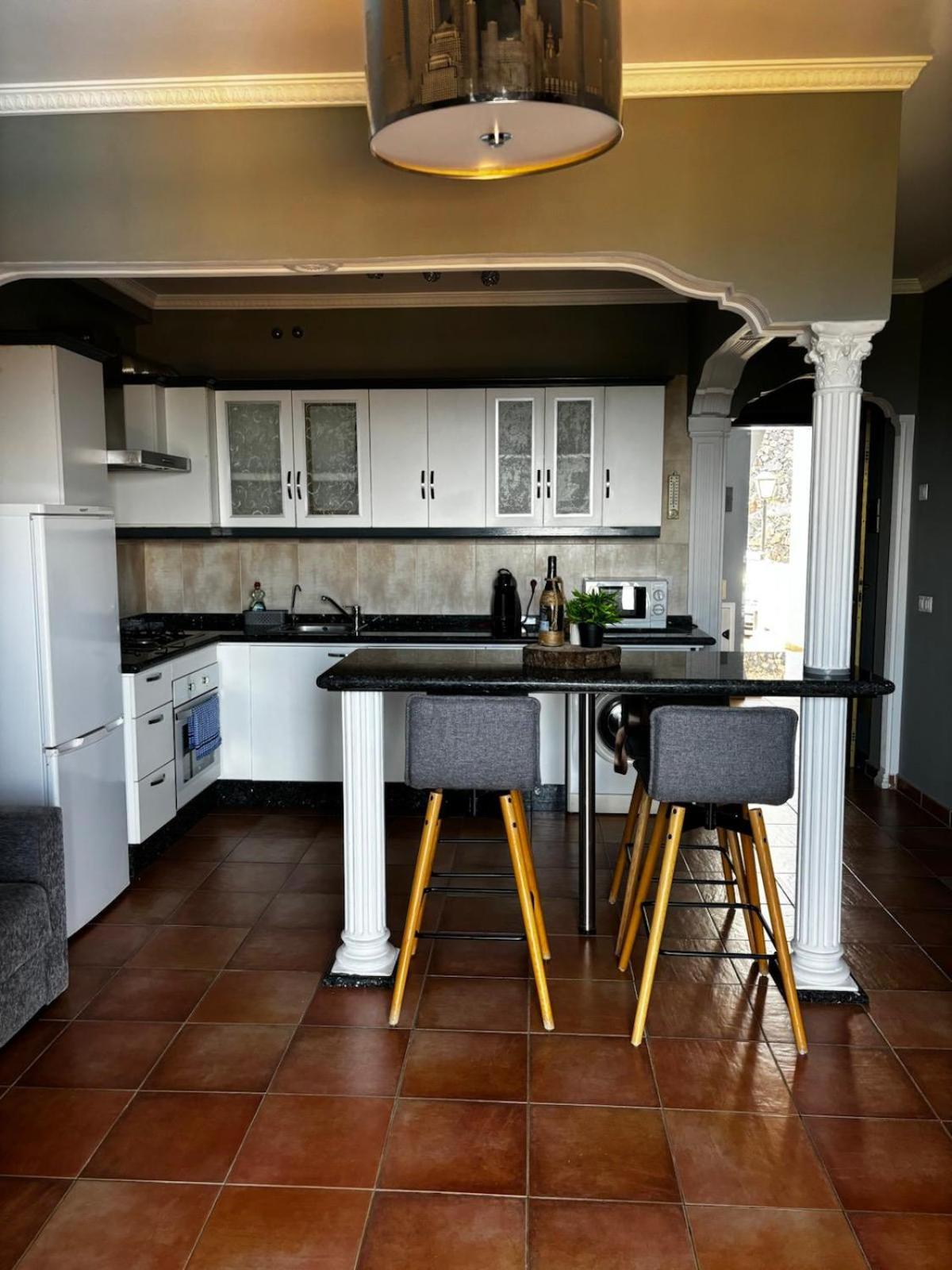 Apartamento Hans San Antonio  エクステリア 写真