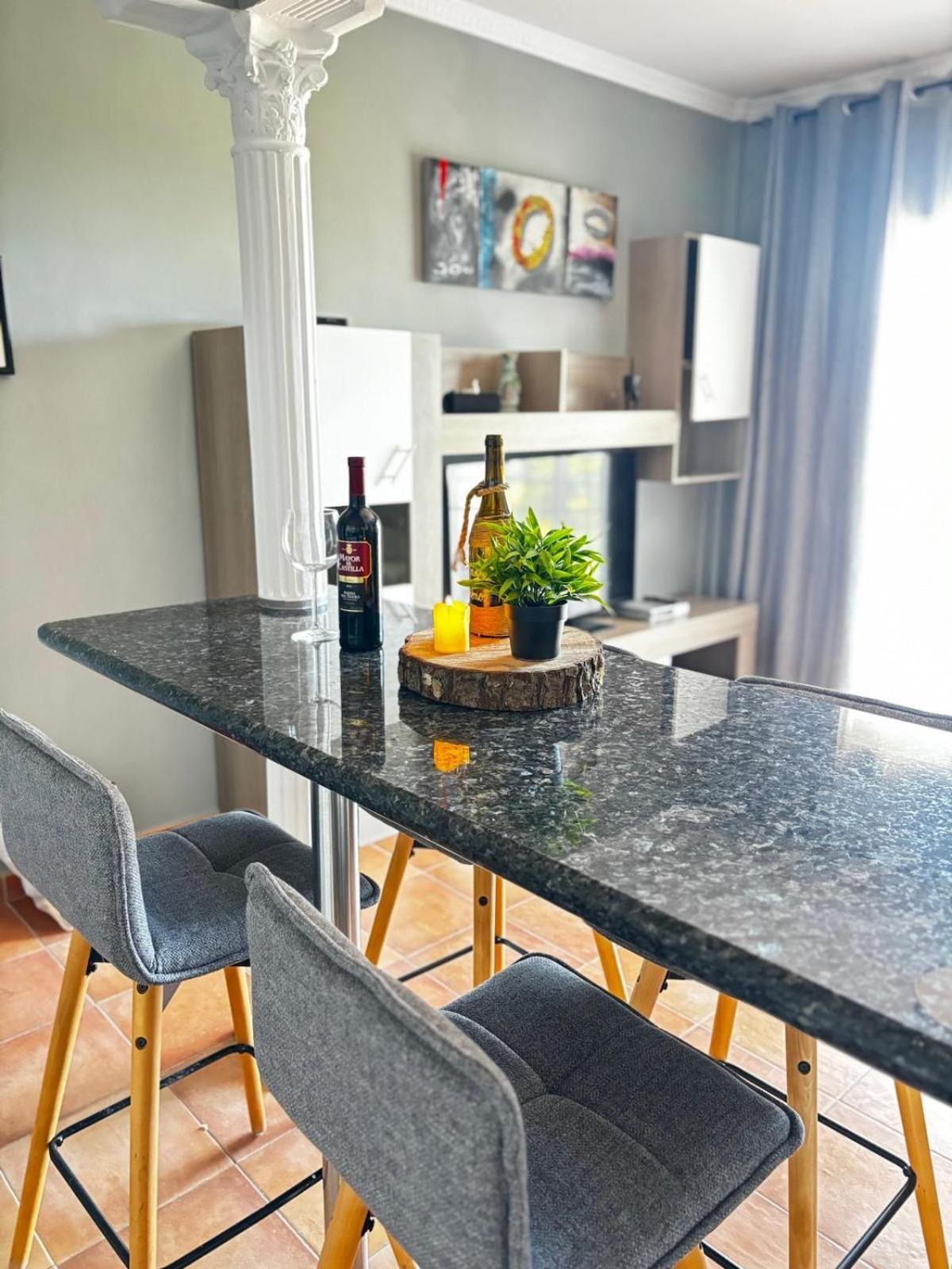 Apartamento Hans San Antonio  エクステリア 写真